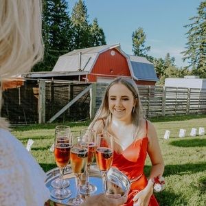 Meet your Posher, Evangeline